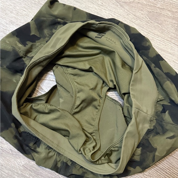 •VRST• CAMO RUNNING SHORTS - Picture 4 of 5